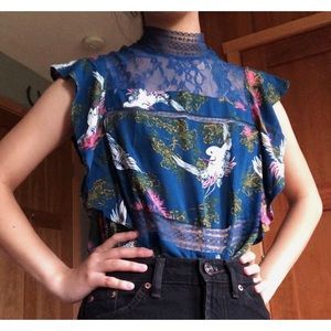 🕊💙Express Mock Neck Lace Panel Blouse, size S